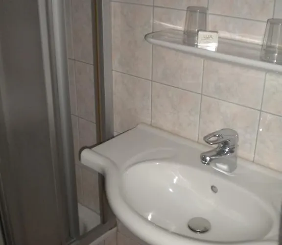 Eder - Joker Card Included In Summer Hotell 3*